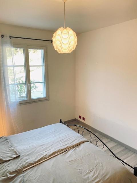 Jolie Maison De 110 M 2, Pour 6 Personnes, Au Calme, Avec Piscine Les Cordiers Exterior photo